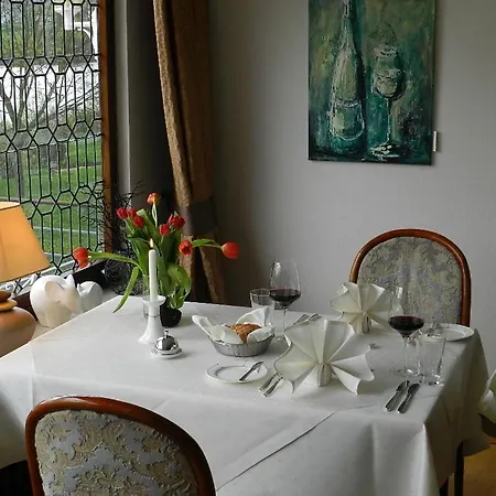 Hotel Garni Moselschild 3*