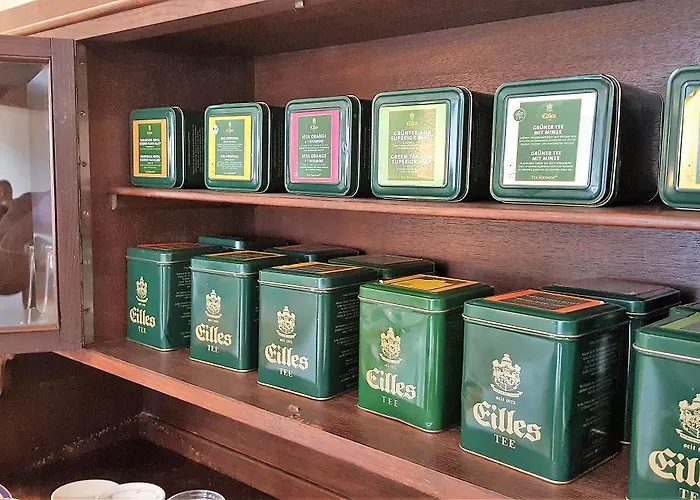 מלון Garni Moselschild 3*