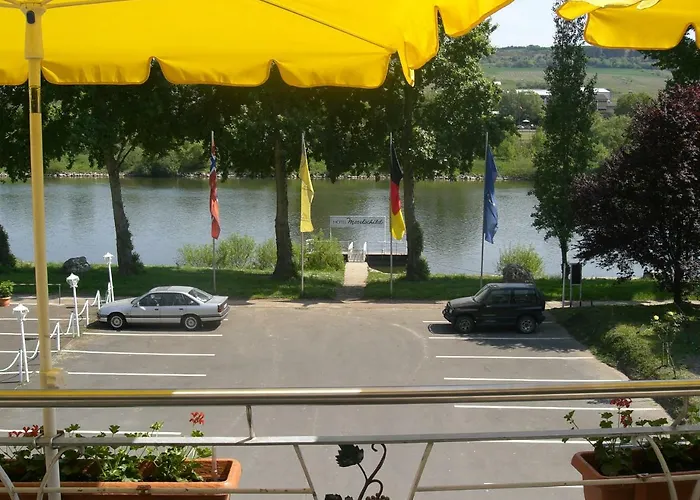 מלון Garni Moselschild Ürzig